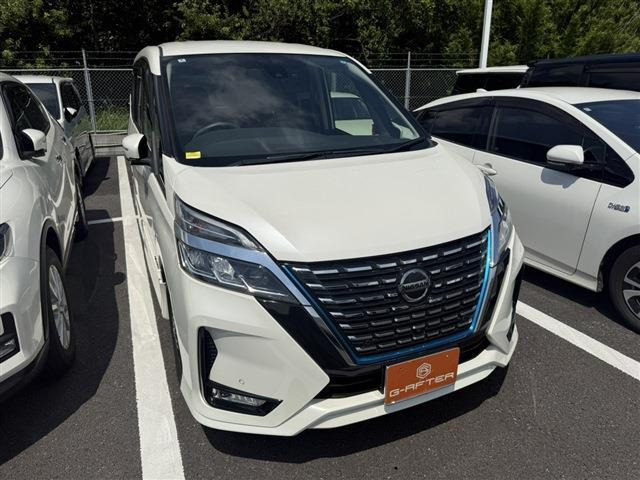 セレナ1.2 e-POWER ハイウェイスターV