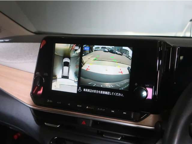 ノートオーラ1.2 G FOUR レザーエディション 4WD