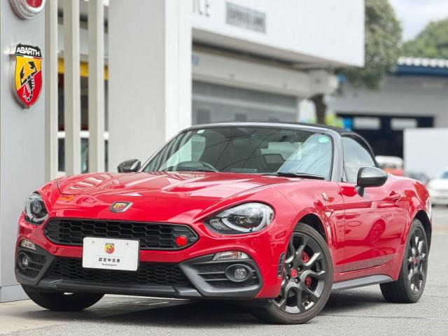 アバルト124スパイダー1.4