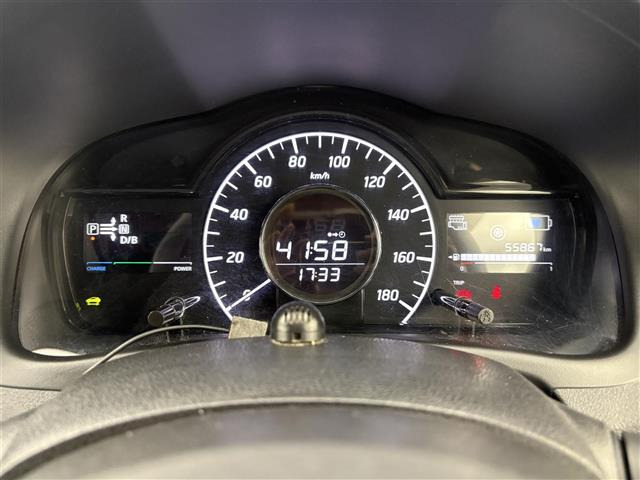 ノート1.2 e-POWER メダリスト ブラックアロー