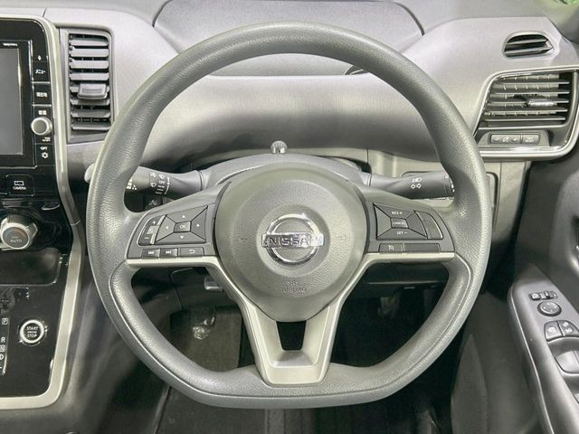 �y�X�e�A�����O�X�C�b�`�z�^�]���A�O������ڐ������炷���ƂȂ��A�I�[�f�B�I���̑��삪�\�ȕ֗��@�\!���S&���K�ȃh���C�u�����o���Ă���܂���