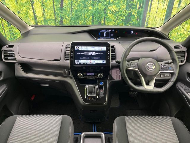 セレナ1.2 e-POWER ハイウェイスターV