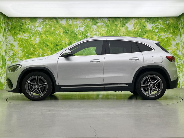 GLAクラスGLA200d 4マチック AMGライン 4WD