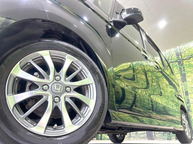 �y����14�C���`�A���~�z�C�[���z�O�ςɃ}�b�`���������A���~�z�C�[���𑕒����Ă���܂��B�e��ЊO�A���~�z�C�[����A�X�^�b�h���X�^�C�����戵�����Ă���܂��B���񂲑��k����������