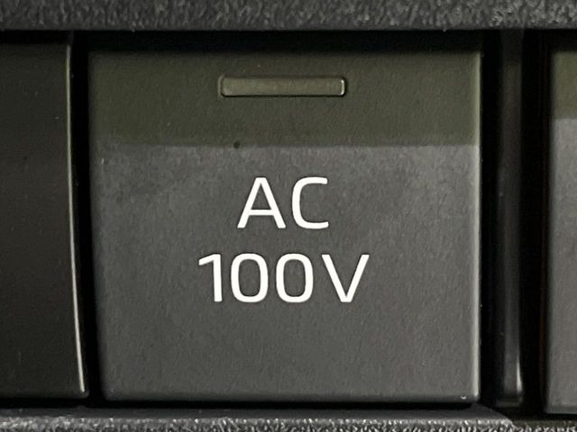 【アクセサリーコンセント】キャンプやスポーツ、アウトドアでのアクティビティはもちろん、災害・停電の際に助けにもなるAC100Vコンセントを装備♪ケータイやタブレット、ゲーム機器の充電にも♪