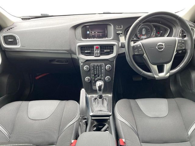 V40D4 モメンタム ディーゼル
