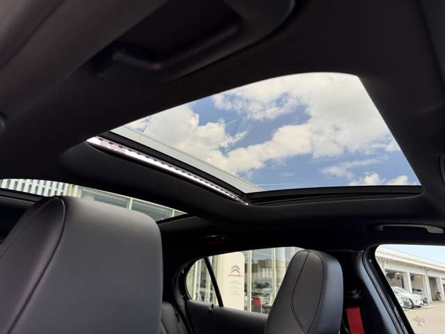 GLAクラスAMG GLA45 4マチック 4WD