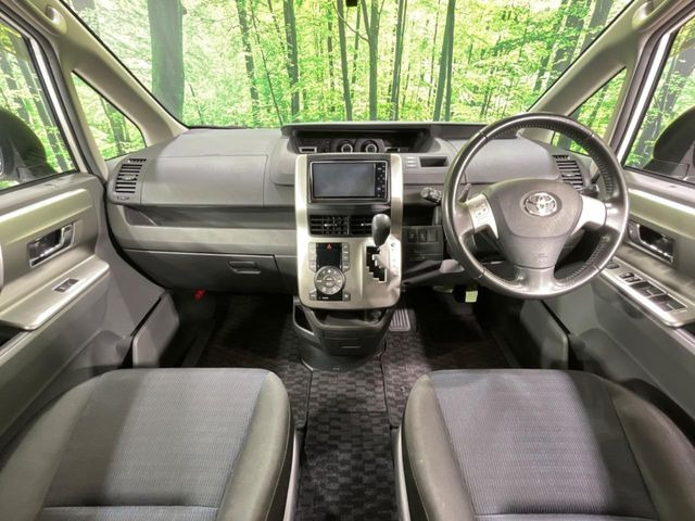 ヴォクシー2.0 ZS 煌II