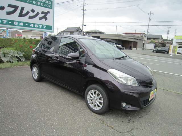ヴィッツ1.3 F スマイルエディション 4WD