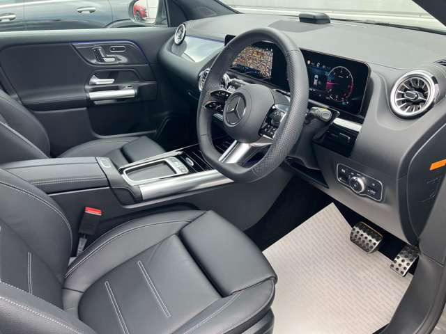 GLAクラスGLA200 d 4マチック アーバン スターズ 4WD