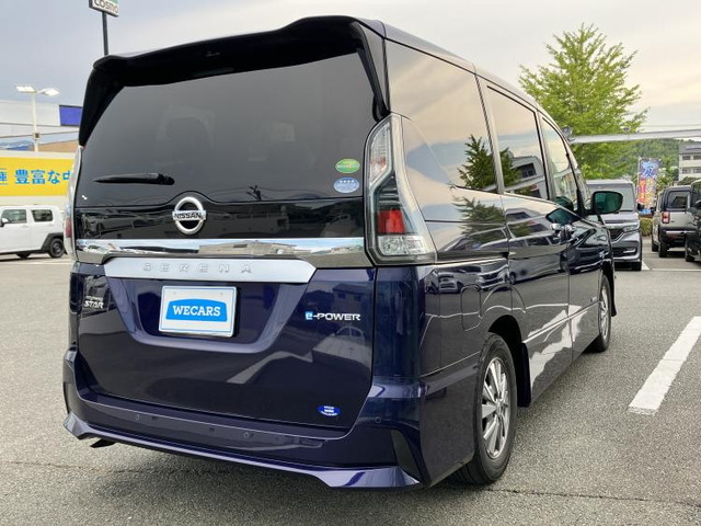 セレナ1.2 e-POWER ハイウェイスターV