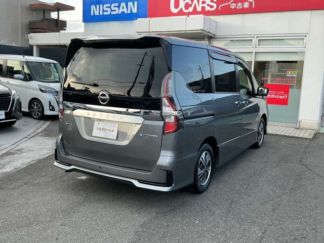 セレナ1.2 e-POWER ハイウェイスターV