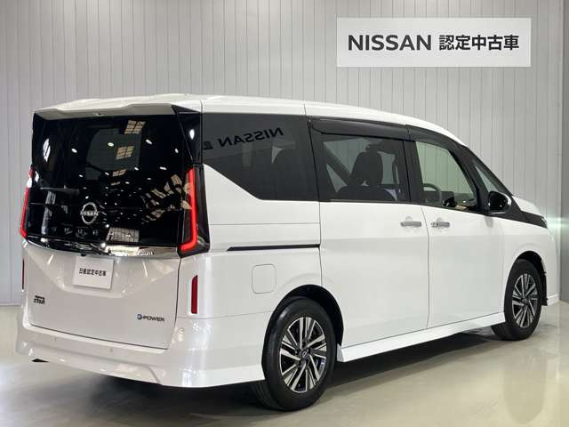 セレナ1.4 e-POWER ハイウェイスターV