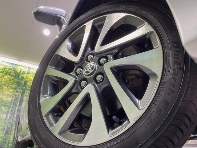 �O�ςɃ}�b�`���������A���~�z�C�[���𑕒����Ă���܂��B�e��ЊO�A���~�z�C�[����A�X�^�b�h���X�^�C�����戵�����Ă���܂��B���񂲑��k����������