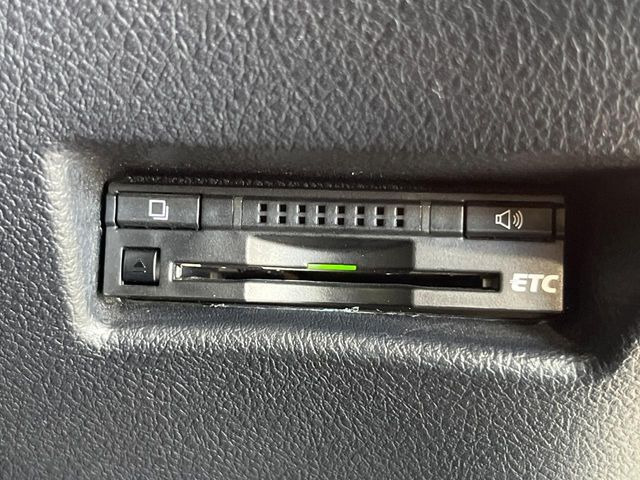 【ETC】高速道路の料金所をストレスなく通過!話題のスポットやサービスエリアに多い「スマートIC」利用時は必須のアイテムです。当店でセットアップを実施、ご納車当日からすぐにご利用いただけます!