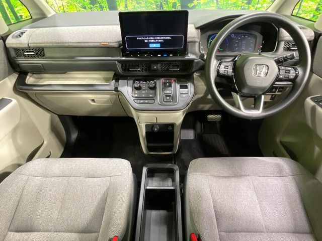 ステップワゴン2.0 e:HEV エアー