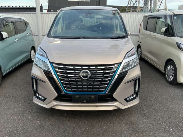 セレナ1.2 e-POWER ハイウェイスターV
