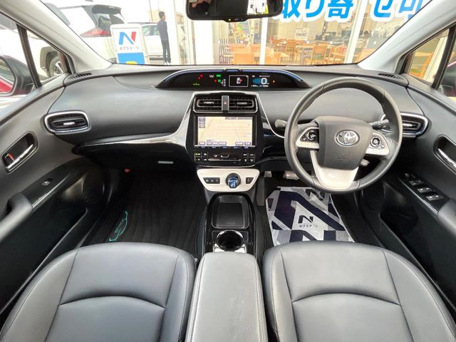 プリウス1.8 A ツーリングセレクション