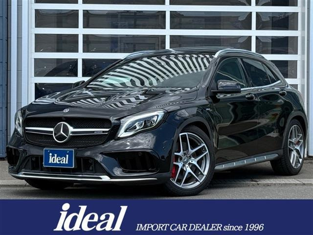 GLAクラスAMG GLA45 4マチック 4WD