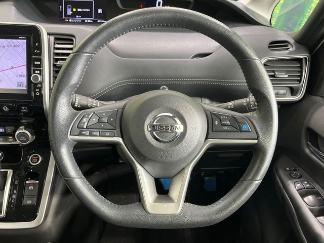 �y�X�e�A�����O�X�C�b�`�z�^�]���A�O������ڐ������炷���ƂȂ��A�I�[�f�B�I���̑��삪�\�ȕ֗��@�\!���S&���K�ȃh���C�u�����o���Ă���܂���