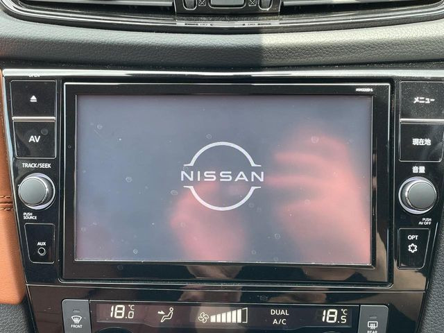 エクストレイル2.0 20Xi レザーエディション