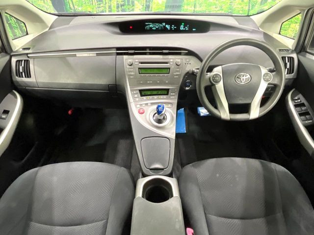 プリウス1.8 S