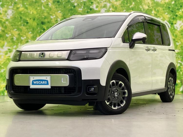 フリード1.5 e:HEV クロスター 4WD