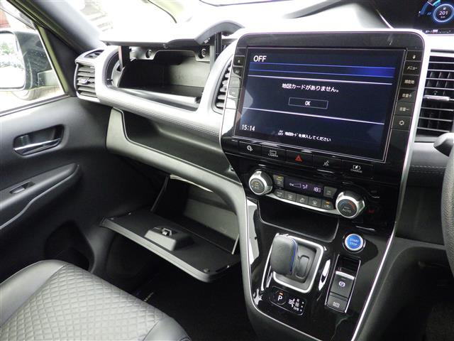 セレナ1.2 e-POWER ハイウェイスターV