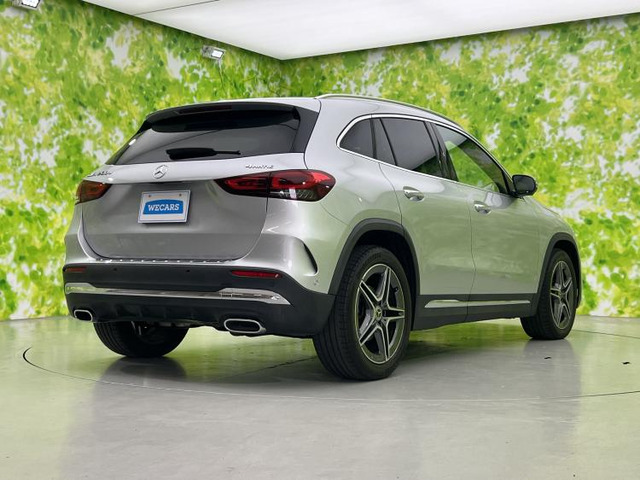 GLAクラスGLA200d 4マチック AMGライン 4WD