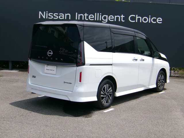 セレナ1.4 e-POWER ハイウェイスターV