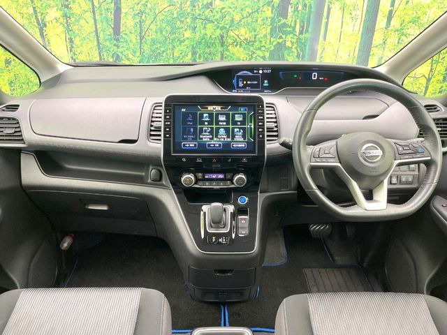 セレナ1.2 e-POWER ハイウェイスターV