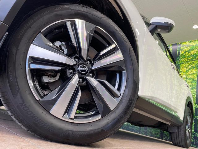�y����19�C���`�A���~�z�C�[���z�O�ςɃ}�b�`���������A���~�z�C�[���𑕒����Ă���܂��B�e��ЊO�A���~�z�C�[����A�X�^�b�h���X�^�C�����戵�����Ă���܂��B���񂲑��k����������