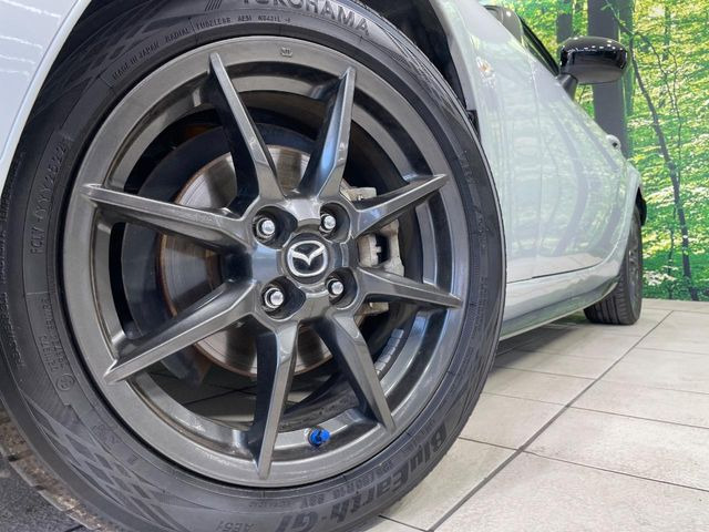 �y����16�C���`�A���~�z�C�[���z�O�ςɃ}�b�`���������A���~�z�C�[���𑕒����Ă���܂��B�e��ЊO�A���~�z�C�[����A�X�^�b�h���X�^�C�����戵�����Ă���܂��B���񂲑��k����������