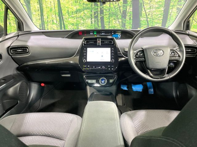 プリウス1.8 S