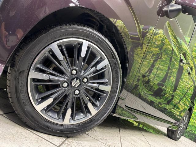 �y����15�C���`�A���~�z�C�[���z�O�ςɃ}�b�`���������A���~�z�C�[���𑕒����Ă���܂��B�e��ЊO�A���~�z�C�[����A�X�^�b�h���X�^�C�����戵�����Ă���܂��B���񂲑��k����������