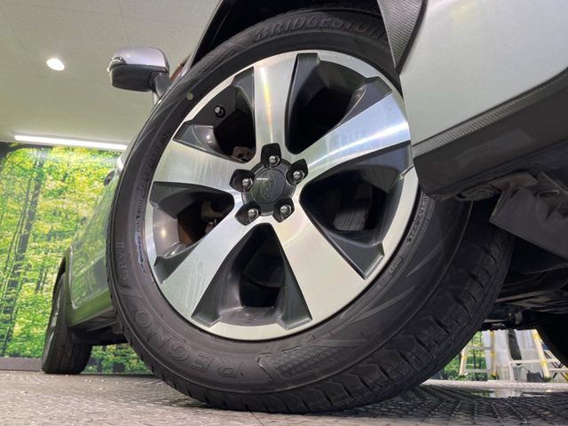 �y����17�C���`�A���~�z�C�[���z�O�ςɃ}�b�`���������A���~�z�C�[���𑕒����Ă���܂��B�e��ЊO�A���~�z�C�[����A�X�^�b�h���X�^�C�����戵�����Ă���܂��B���񂲑��k����������