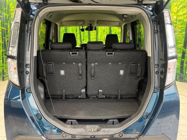 普段のお買い物や通勤、送迎等に十分な荷室スペースを確保しております。セカンドシートを倒すと、大きな荷物の積載も可能です♪
