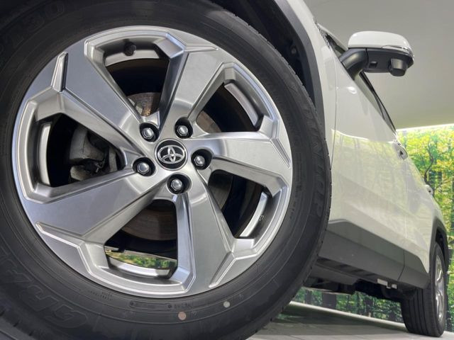 �y����18�C���`�A���~�z�C�[���z�O�ςɃ}�b�`���������A���~�z�C�[���𑕒����Ă���܂��B�e��ЊO�A���~�z�C�[����A�X�^�b�h���X�^�C�����戵�����Ă���܂��B���񂲑��k����������
