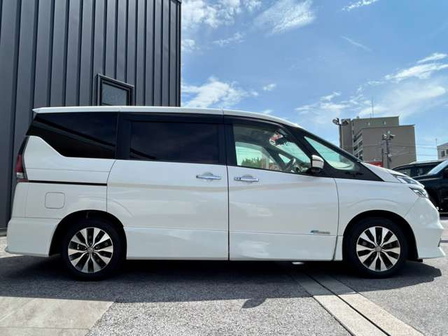 特殊なお車の制作や販売も可能です!(キッチンカーや積載車、ダンプカーやレプリカ車、バスなどなど)流行りのSUVは勿論、EV(電気自動車)やハイブリッド(PHEV含む)も納車実績がございます!何でもご相談を!