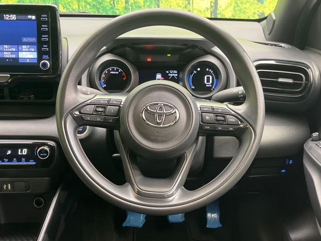 【ステアリングスイッチ】運転中、前方から目線をそらすことなく、オーディオ等の操作が可能な便利機能!安心&快適なドライブを演出してくれます♪
