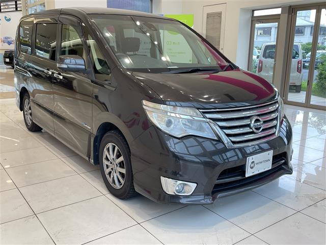 セレナ2.0 ハイウェイスター S-HYBRID