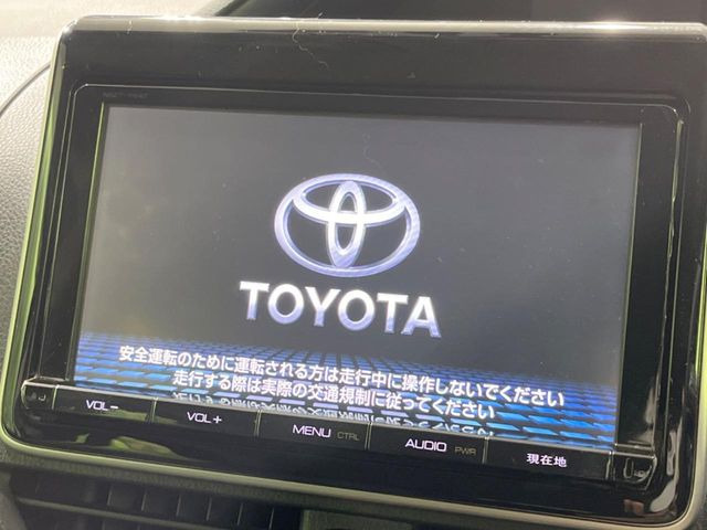 ヴォクシー1.8 ハイブリッド V