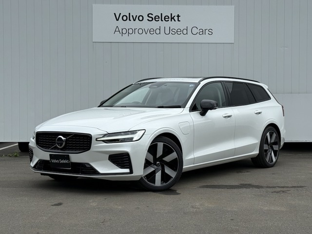 V60ウルトラ T6  AWD プラグインハイブリッド 4WD