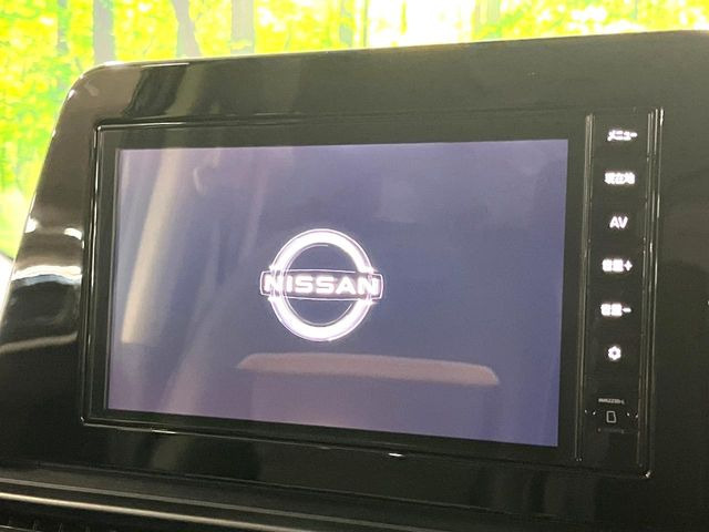 セレナ1.4 e-POWER ハイウェイスターV