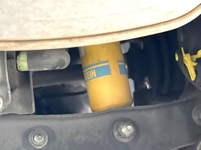�y����BILSTEIN���_���p�[�z���s���萫�Ə��S�n���������x���ŗ�������A�����\�_���p�[�ł��B