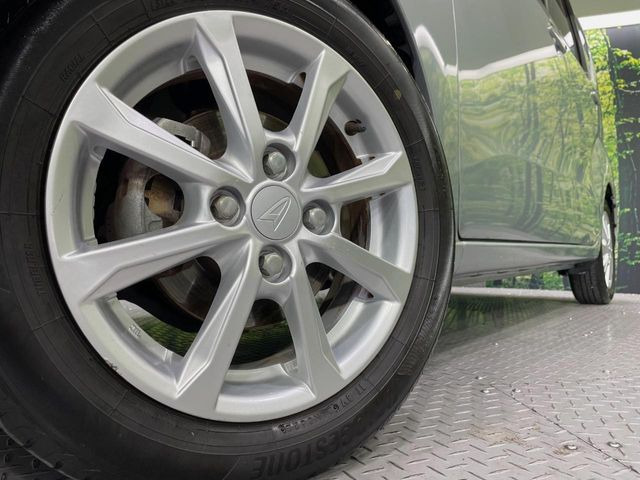 �y�����z14�C���`�A���~�z�C�[���z�O�ςɃ}�b�`���������A���~�z�C�[���𑕒����Ă���܂��B�e��ЊO�A���~�z�C�[����A�X�^�b�h���X�^�C�����戵�����Ă���܂��B���񂲑��k����������
