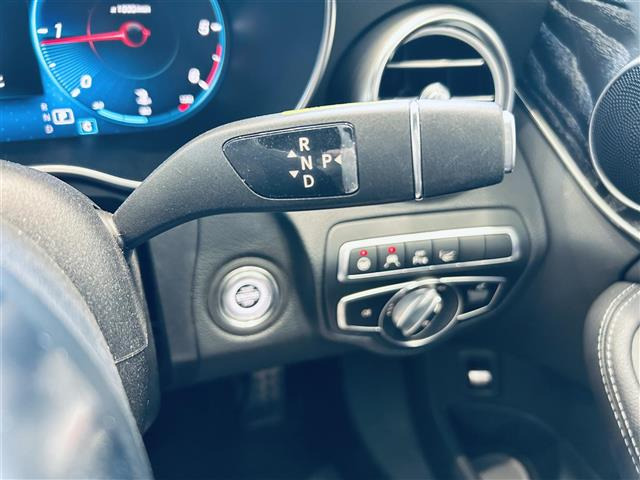 CクラスC220d ローレウス エディション
