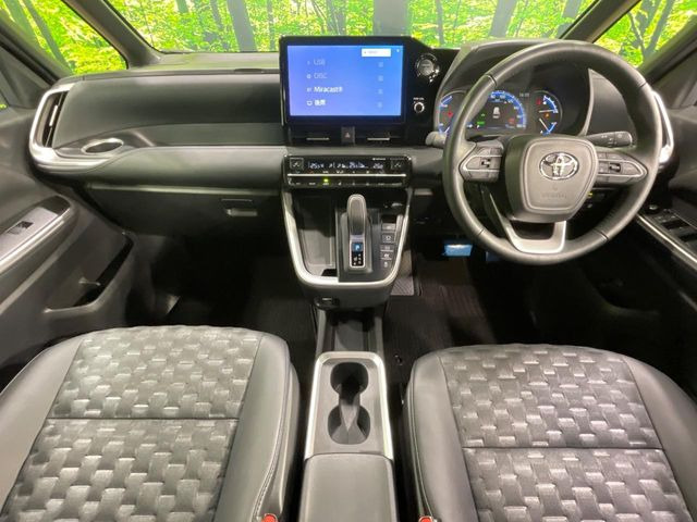 ヴォクシー1.8 ハイブリッド S-Z