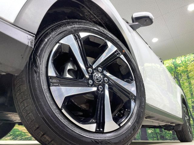 �y����18�C���`�A���~�z�C�[���z�O�ςɃ}�b�`���������A���~�z�C�[���𑕒����Ă���܂��B�e��ЊO�A���~�z�C�[����A�X�^�b�h���X�^�C�����戵�����Ă���܂��B���񂲑��k����������