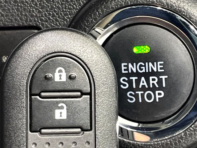 �y�L�[�t���[�V�X�e���z�J�o����|�P�b�g�ɓ��ꂽ�܂܂ł��h�A�̎{���E�������\�ȃX�}�[�g�L�[�𑕔��B�G���W���̃I���E�I�t�����J�M�����o���K�v����������Ƃ��Ă��֗��ł���